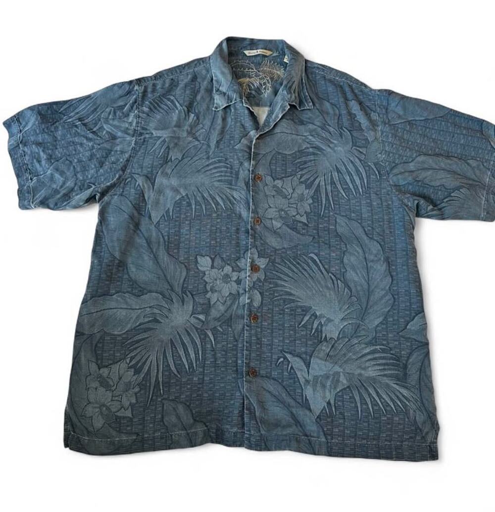 Tommy Bahama blue Silk Floral Camp Shirt Size Large